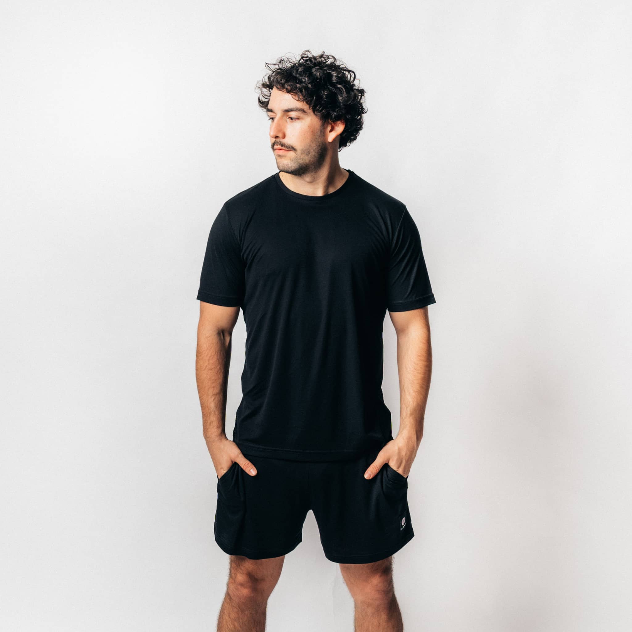 CLEAN I Natural Athleisure Shirt - schwarz